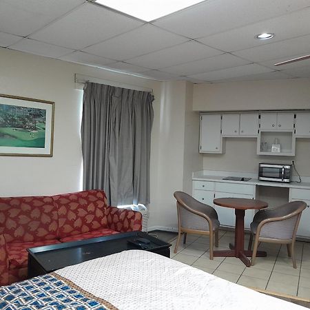 Zainee Inc Budgetel Inn And Suites Augusta Bagian luar foto