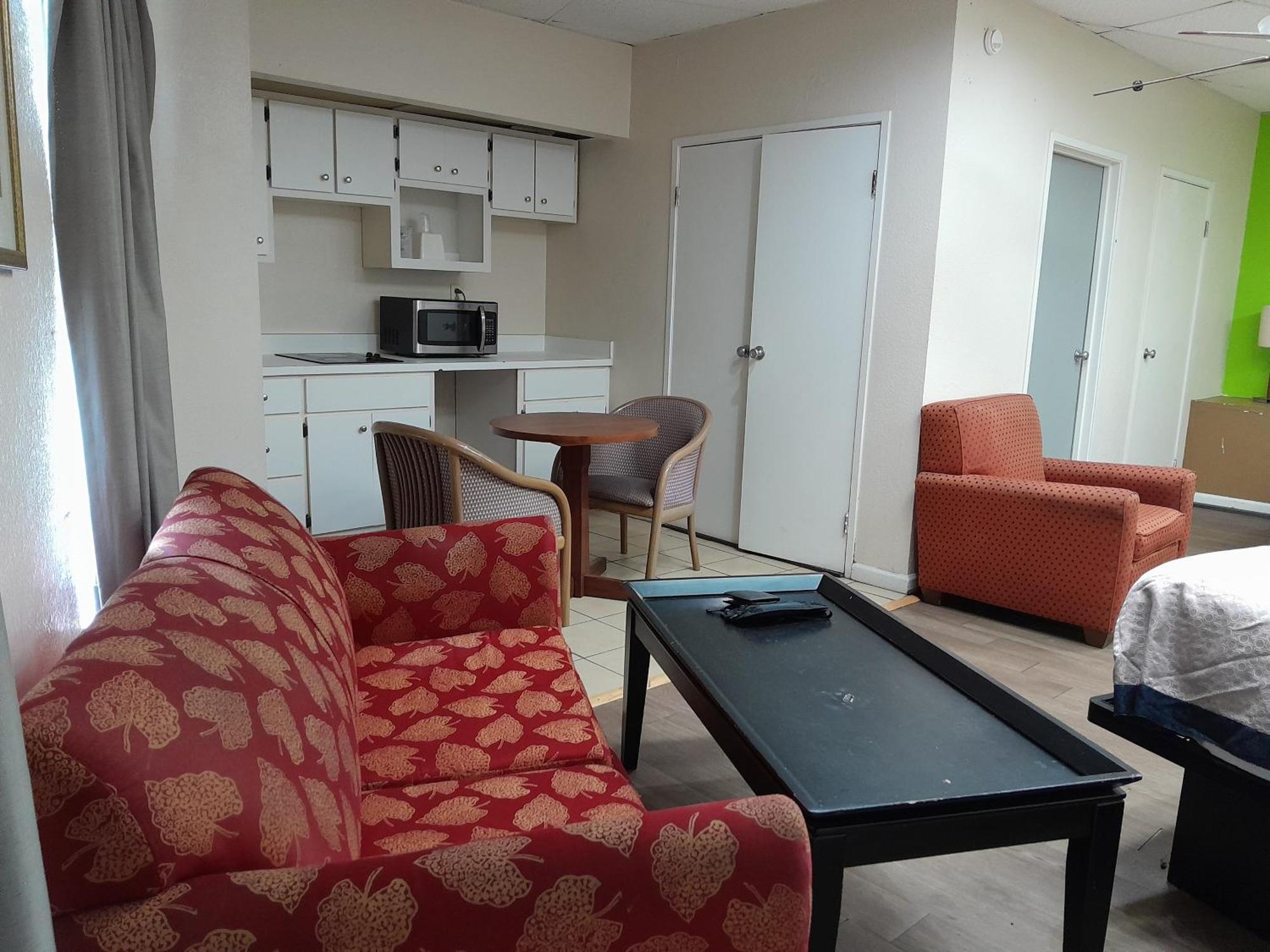 Zainee Inc Budgetel Inn And Suites Augusta Bagian luar foto