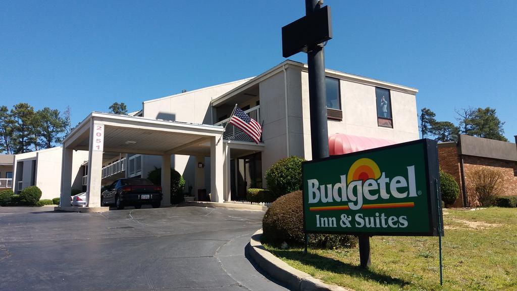 Zainee Inc Budgetel Inn And Suites Augusta Bagian luar foto